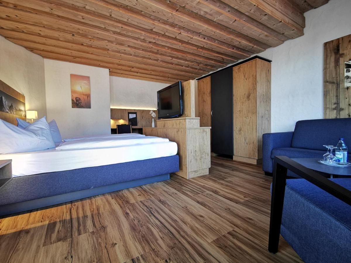 וולגאו Gasthof & Hotel Zur Post מראה חיצוני תמונה