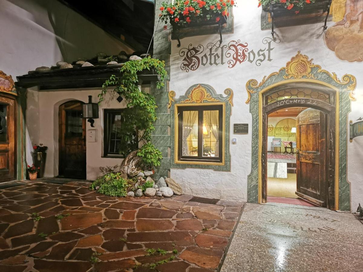וולגאו Gasthof & Hotel Zur Post מראה חיצוני תמונה