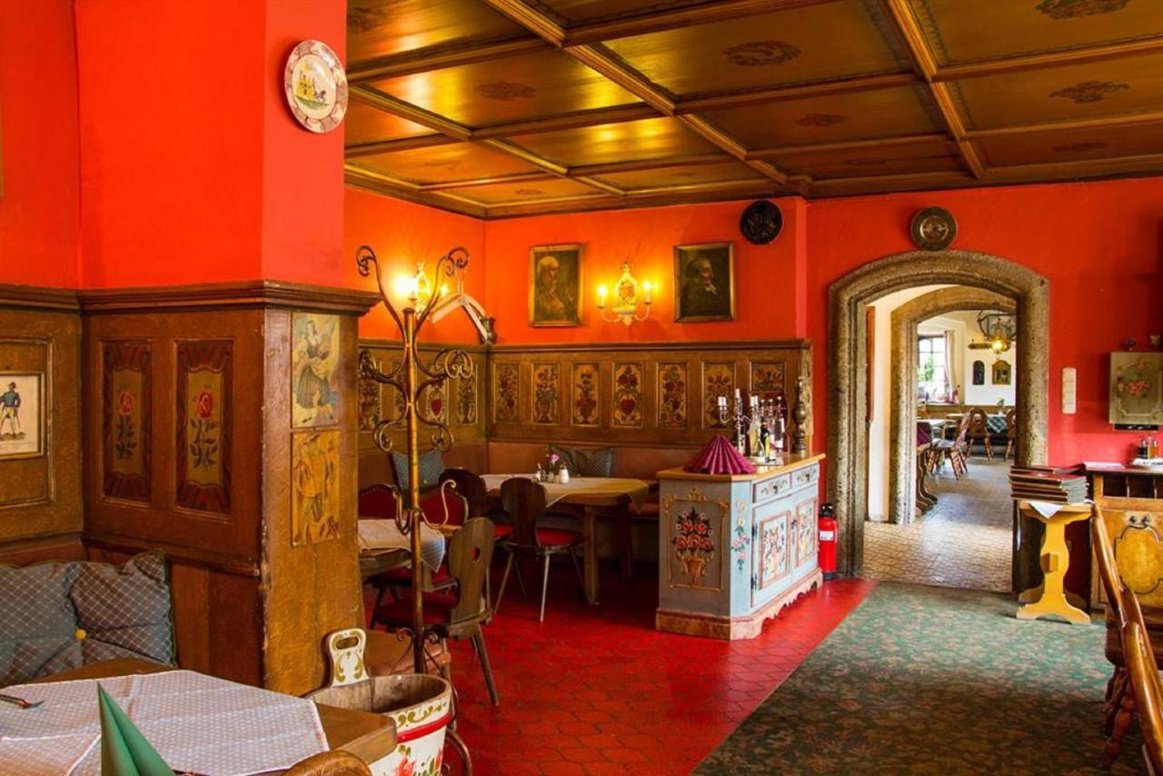 וולגאו Gasthof & Hotel Zur Post מראה חיצוני תמונה