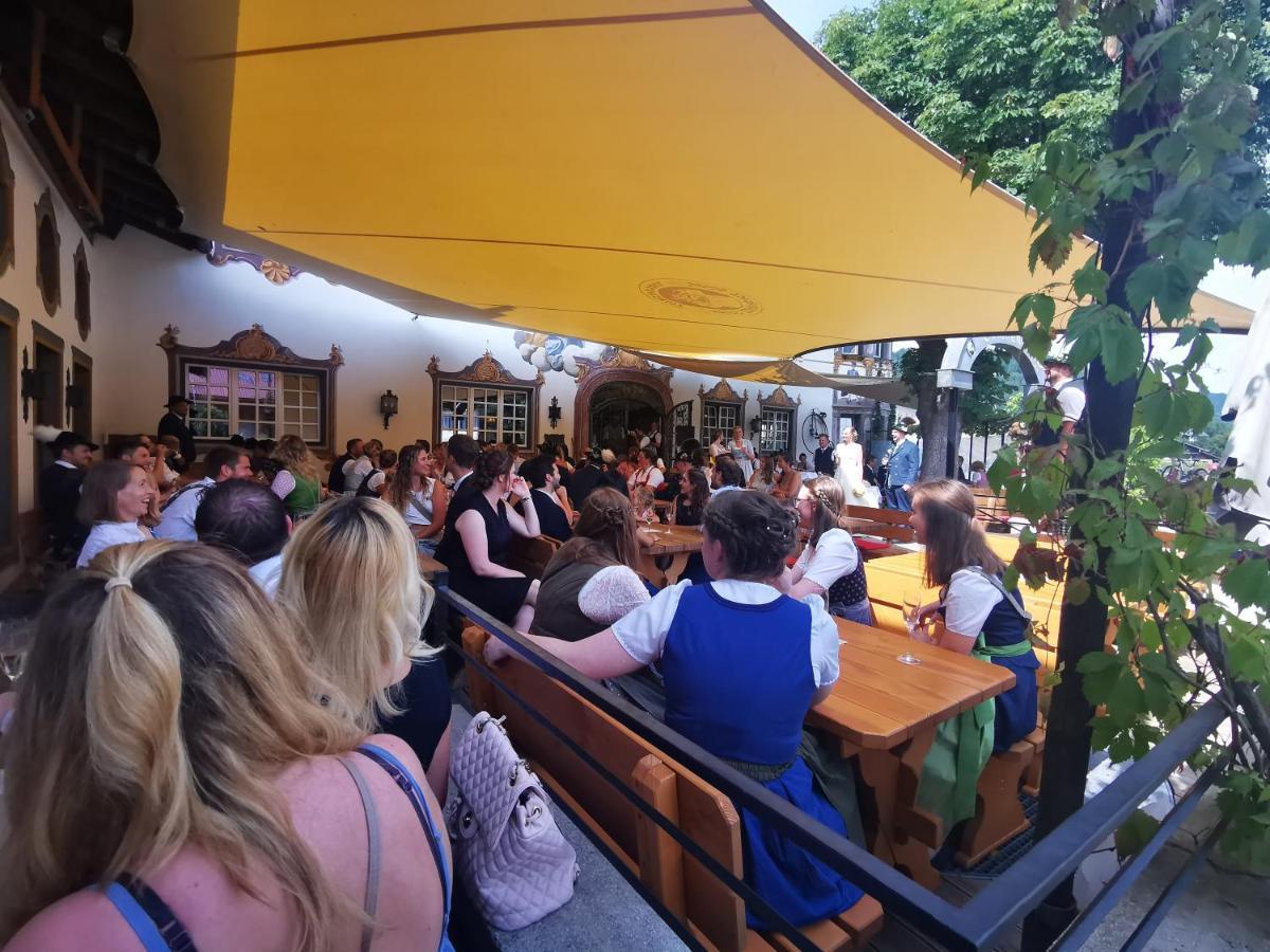 וולגאו Gasthof & Hotel Zur Post מראה חיצוני תמונה